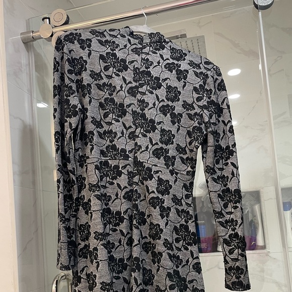 IVANKA TRUMP Grey and Black Long Sleeve Dress - Picture 2 of 4